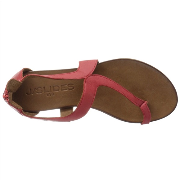 Red Distressed Leather Toe Ring Sandals - Picture 4 of 4